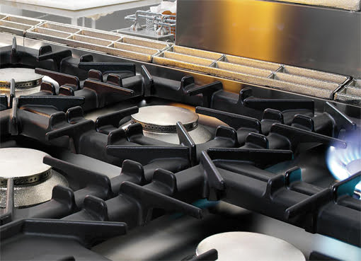 bếp âu trong nhà hàng