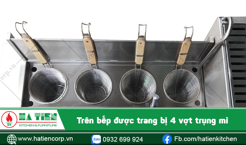Vợt trụng trên bếp trụng mì