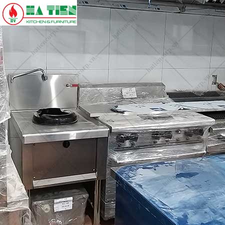 Bếp á 1 họng trong nhà hàng