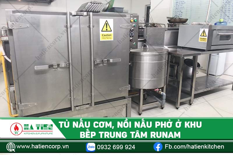 Nồi nấu phở trong bếp trung tâm RuNam