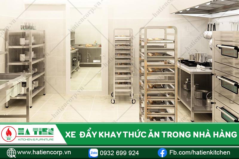 Xe đẩy khay thức ăn trong nhà hàng