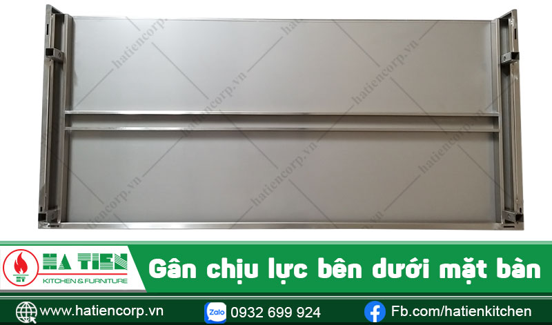 Gân chịu lực bên dưới mặt bàn 2 tầng inox kệ đục lỗ