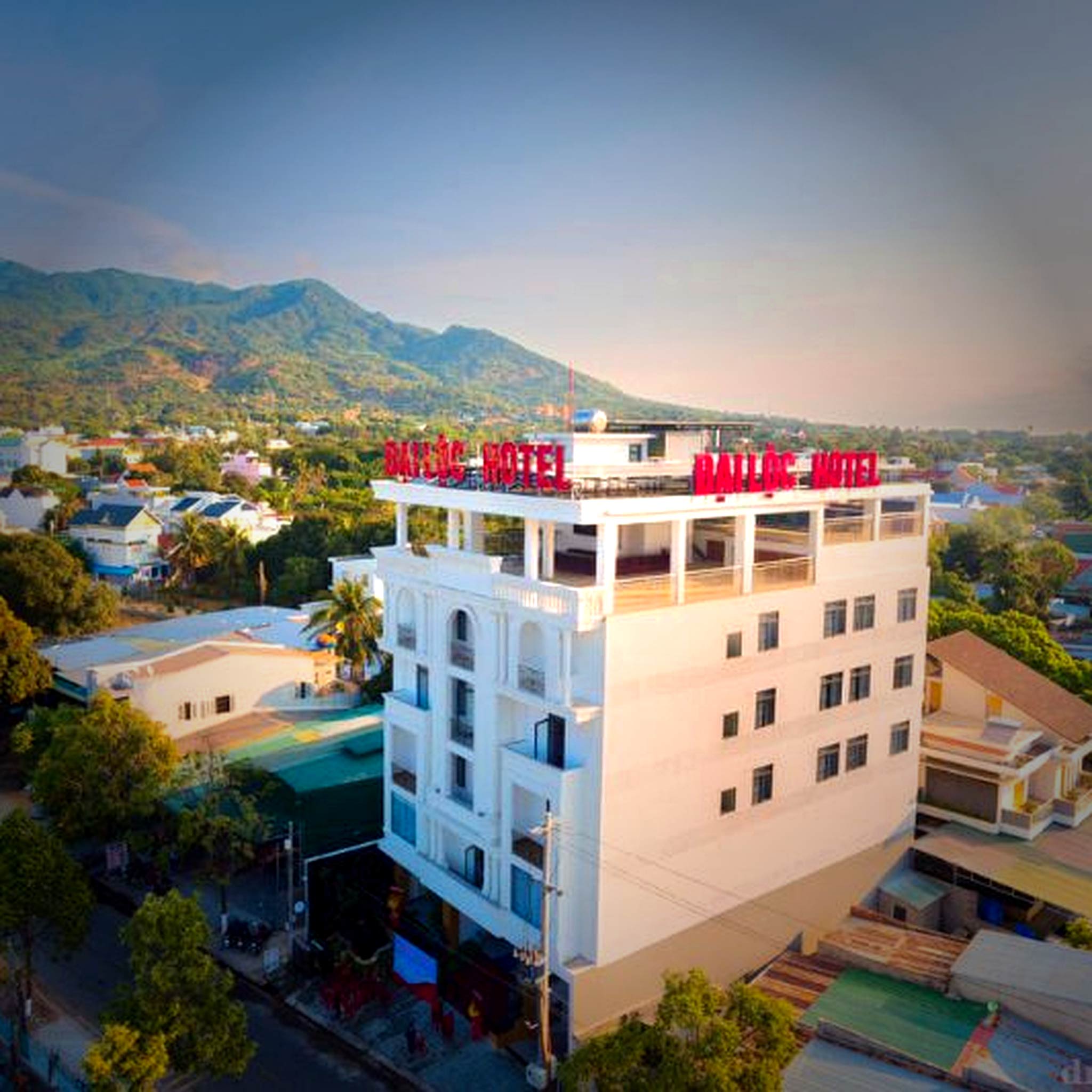 thiết kế bếp khách sạn Đại Lộc