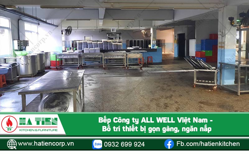 Bếp sử dụng nhiều bàn inox cao cấp