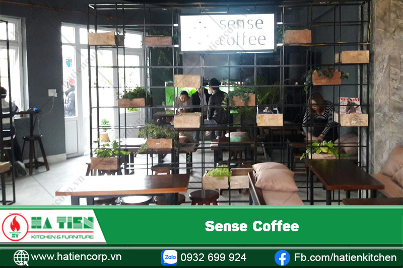 Quán cà phê Đà Lạt Sense Coffee có biểu diễn âm nhạc buổi tối