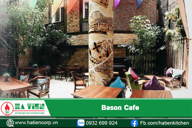 Quán cà phê gần đây với biểu tượng mỏ neo độc đáo thu hút đông đảo mọi người lui tới