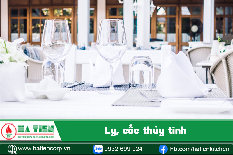 dụng cụ ăn uống trong nhà hàng 7