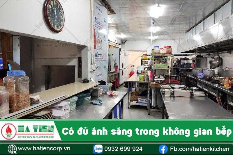 Không gian bếp nhà hàng 7
