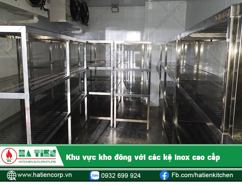 Bao gồm các kệ inox cao cấp