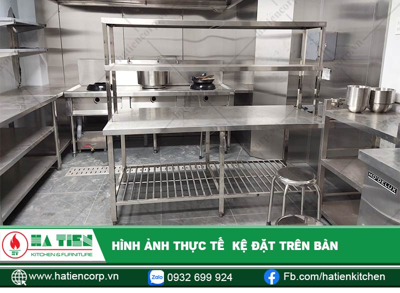 Hình ảnh thực tế các loại kệ đặt trên bàn của Hà Tiên