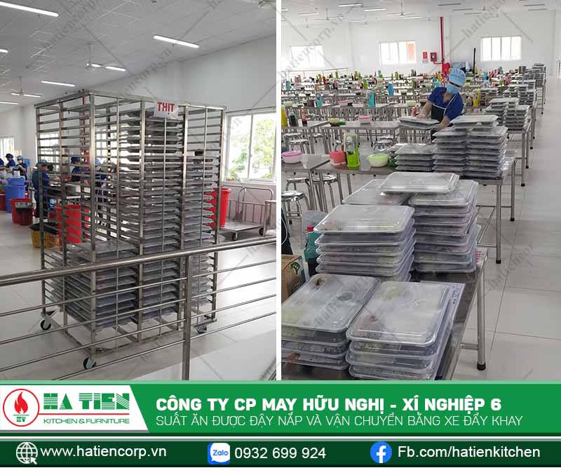 Mỗi khay ăn đều có nắp đậy, đảm bảo an toàn vệ sinh thực phẩm