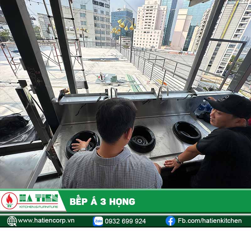 Bếp á là thiết bị được sử dụng trong hầu hết các nhà hàng, bếp công nghiệp
