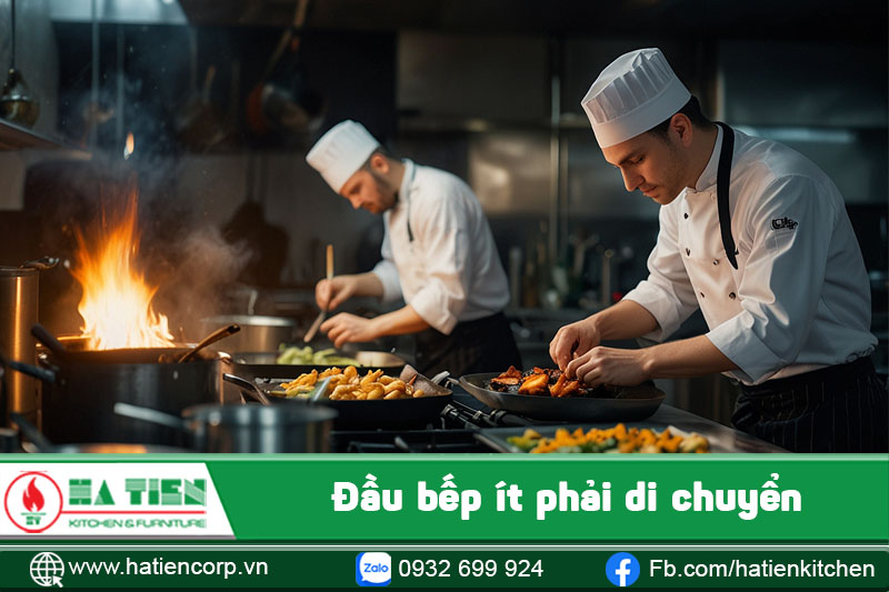 Bếp âu 4 họng dùng gas được trang bị thêm kệ dưới