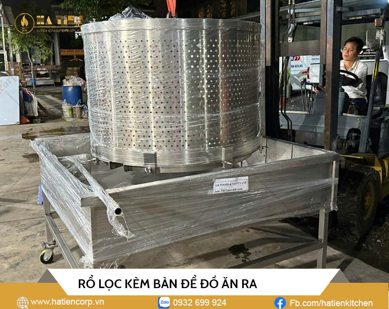 2 rổ lọc đi kèm